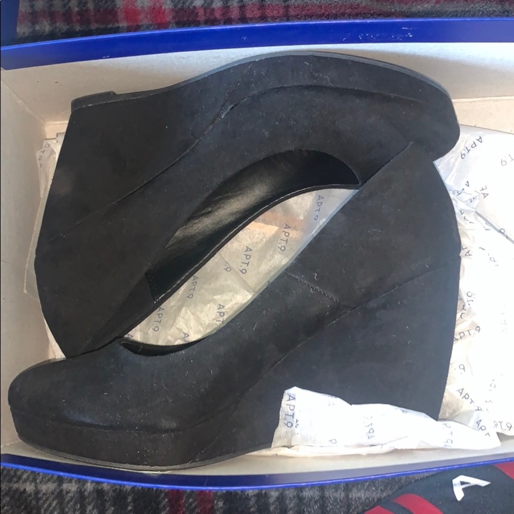 Apt. 9 Wedge Heels